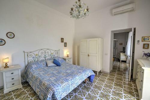 Positano Villa Sleeps 5 Air Con Wifi
