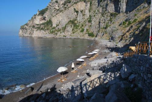 Positano Villa Sleeps 2 Pool Air Con
