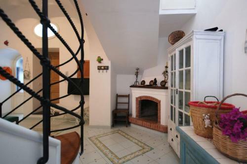 Positano Apartment Sleeps 6 Air Con Wifi