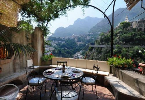 Positano Apartment Sleeps 8