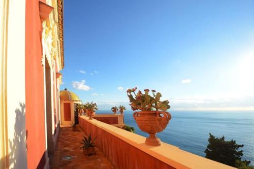 Positano Villa Sleeps 9 Pool Air Con Wifi