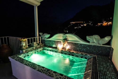 Hostal Villa Pietra Santa
