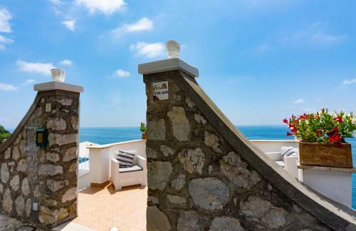 Hostal Villa Pietra Santa
