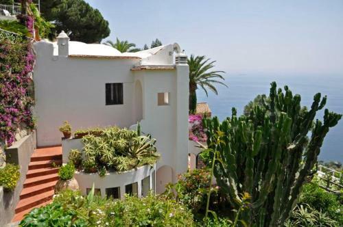 Positano Villa Sleeps 6 Wifi