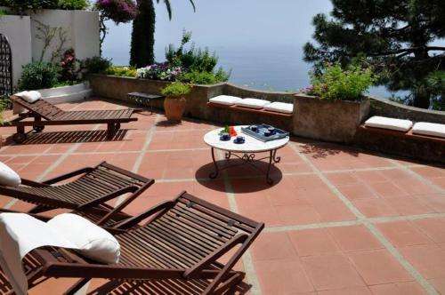 Positano Villa Sleeps 6 Wifi