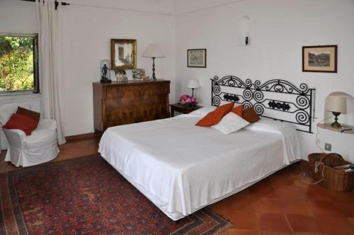 Positano Villa Sleeps 6 Wifi