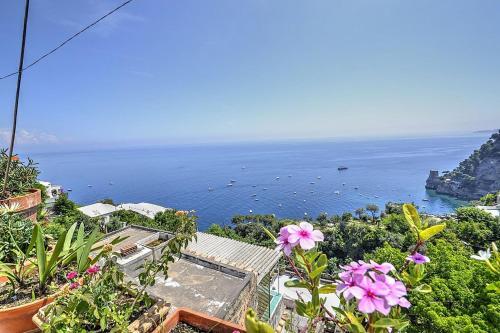 Positano Villa Sleeps 8 Air Con Wifi