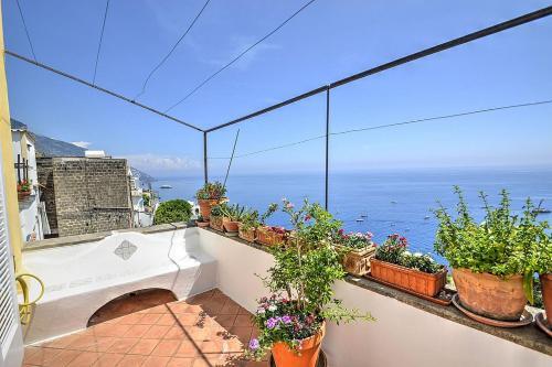 Positano Villa Sleeps 8 Air Con Wifi