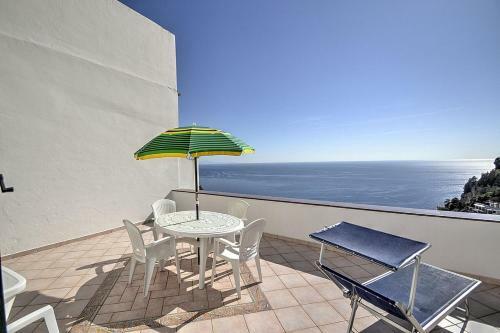Positano Villa Sleeps 4 Air Con