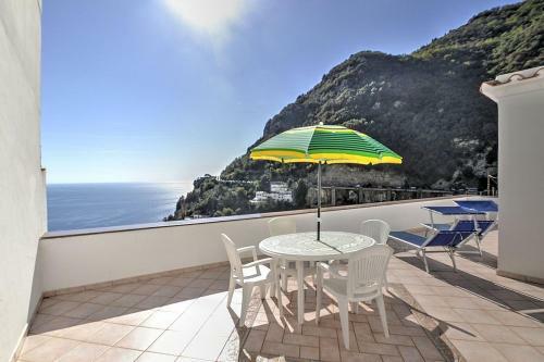 Positano Villa Sleeps 4 Air Con