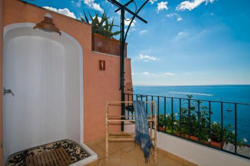 Positano Apartment Sleeps 4 Air Con Wifi T218535
