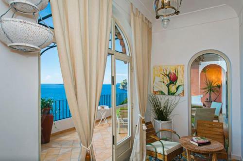 Positano Apartment Sleeps 4 Air Con Wifi T218535