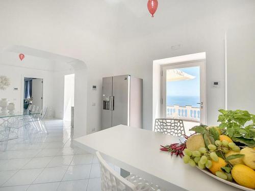 Positano Villa Sleeps 8 Pool Wifi
