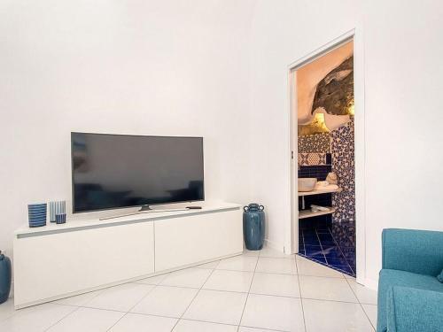 Positano Villa Sleeps 8 Pool Wifi