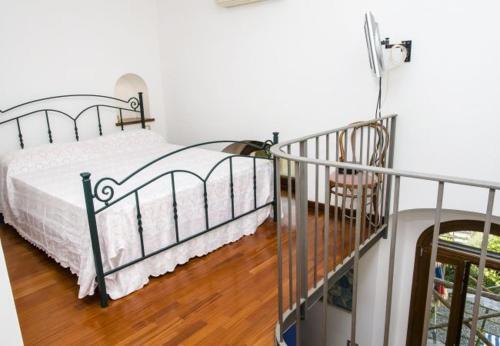 Positano Apartment Sleeps 3 T721473
