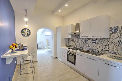 Positano Villa Sleeps 7 Air Con Wifi