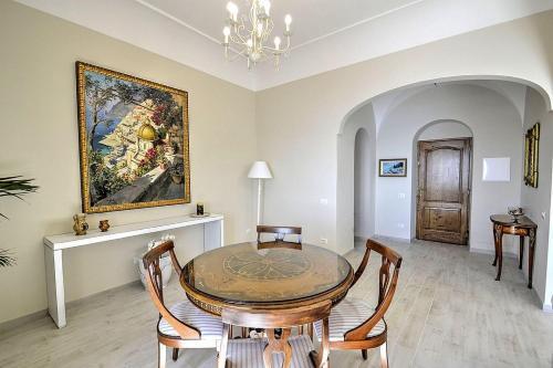 Positano Villa Sleeps 7 Air Con Wifi