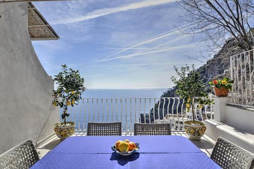 Positano Villa Sleeps 7 Air Con Wifi