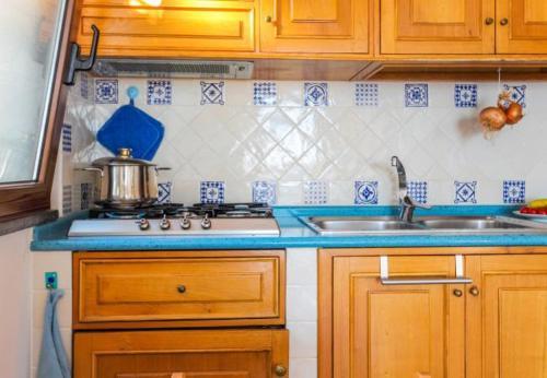 Praiano Apartment Sleeps 2 T721483