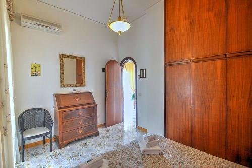 Praiano Villa Sleeps 6 Air Con Wifi