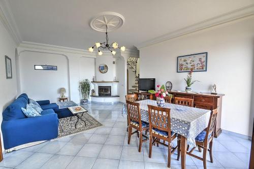 Praiano Villa Sleeps 5 Air Con Wifi
