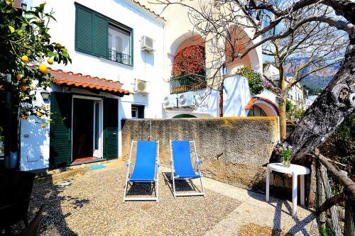 Praiano Villa Sleeps 5 Air Con Wifi