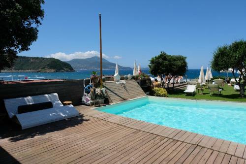 Maresia Rooms