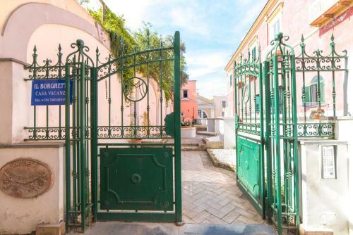 Hostal Il Borghetto Apartments & Rooms