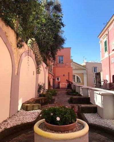 Hostal Il Borghetto Apartments & Rooms