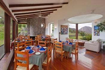 El Crater Hotel