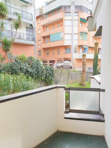 Apartamento Central With Private Garage