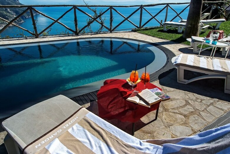 Garden Hotel