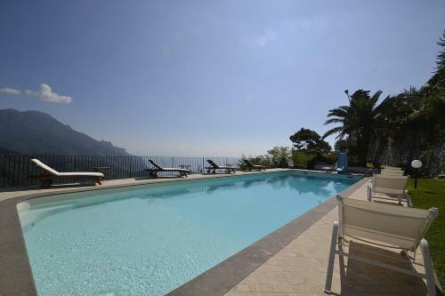Ravello Villa Sleeps 10 Pool Air Con Wifi