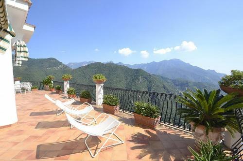 Ravello Villa Sleeps 10 Pool Air Con Wifi
