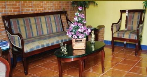 Hotel Guayaquil Hostel Suites Madrid