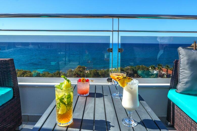Hotel Macaris Suites And Spa