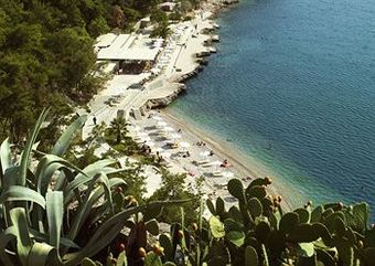 Amphitryon Hotel