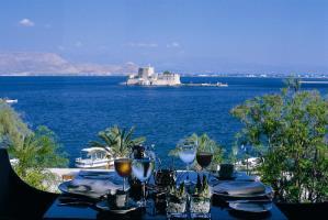 Amphitryon Hotel