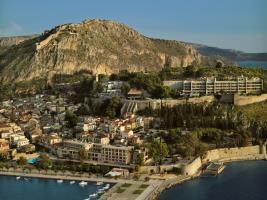 Amphitryon Hotel