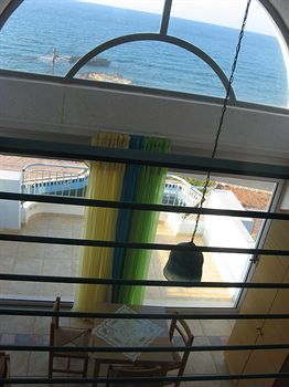 Hotel Romantica Beach Villas