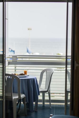 Club Hotel