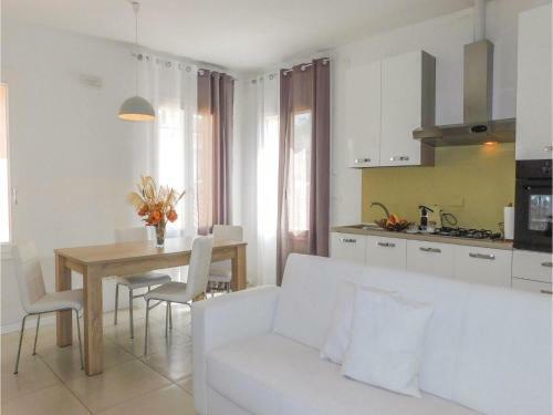 Two-bedroom Apartment In Rimini -rn-