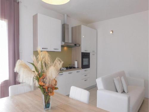 Two-bedroom Apartment In Rimini -rn-