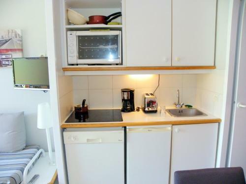 Apartamento Cap Est�rel Vacances - Studio Vue Golf J3 - 96la