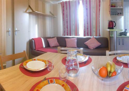 Mobil Home Dans Parc Des 7 Fonts
