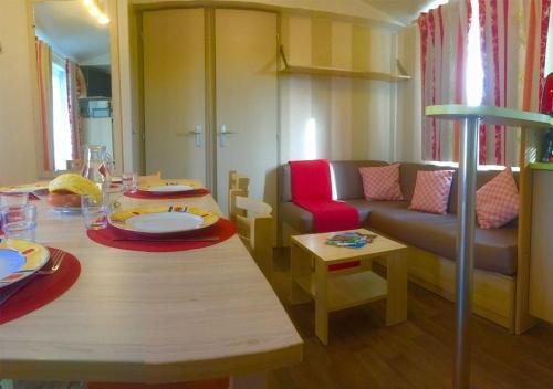 Mobil Home Dans Parc Des 7 Fonts