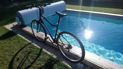 Bed & Breakfast C�t� Pin�de