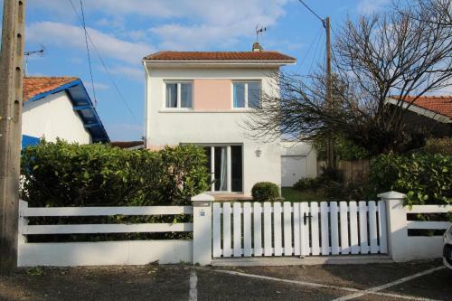 Maison 4 Chambres Proche Du Centre Et De La Plage
