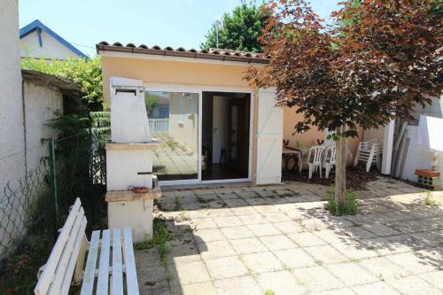 Petite Maison Avec Annexe Ind�pendante