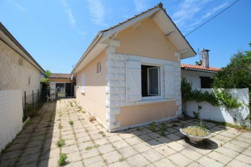 Petite Maison Avec Annexe Ind�pendante